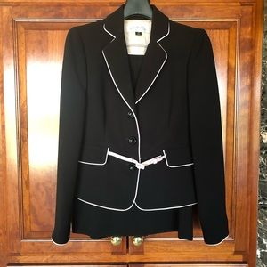 Tahari Suit Skirt. Black with pink trim.  2 Petite